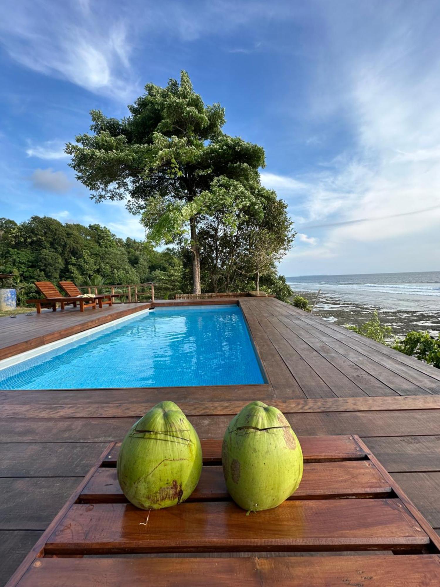 Batu Rundung Surf Resort Naibos Bagian luar foto