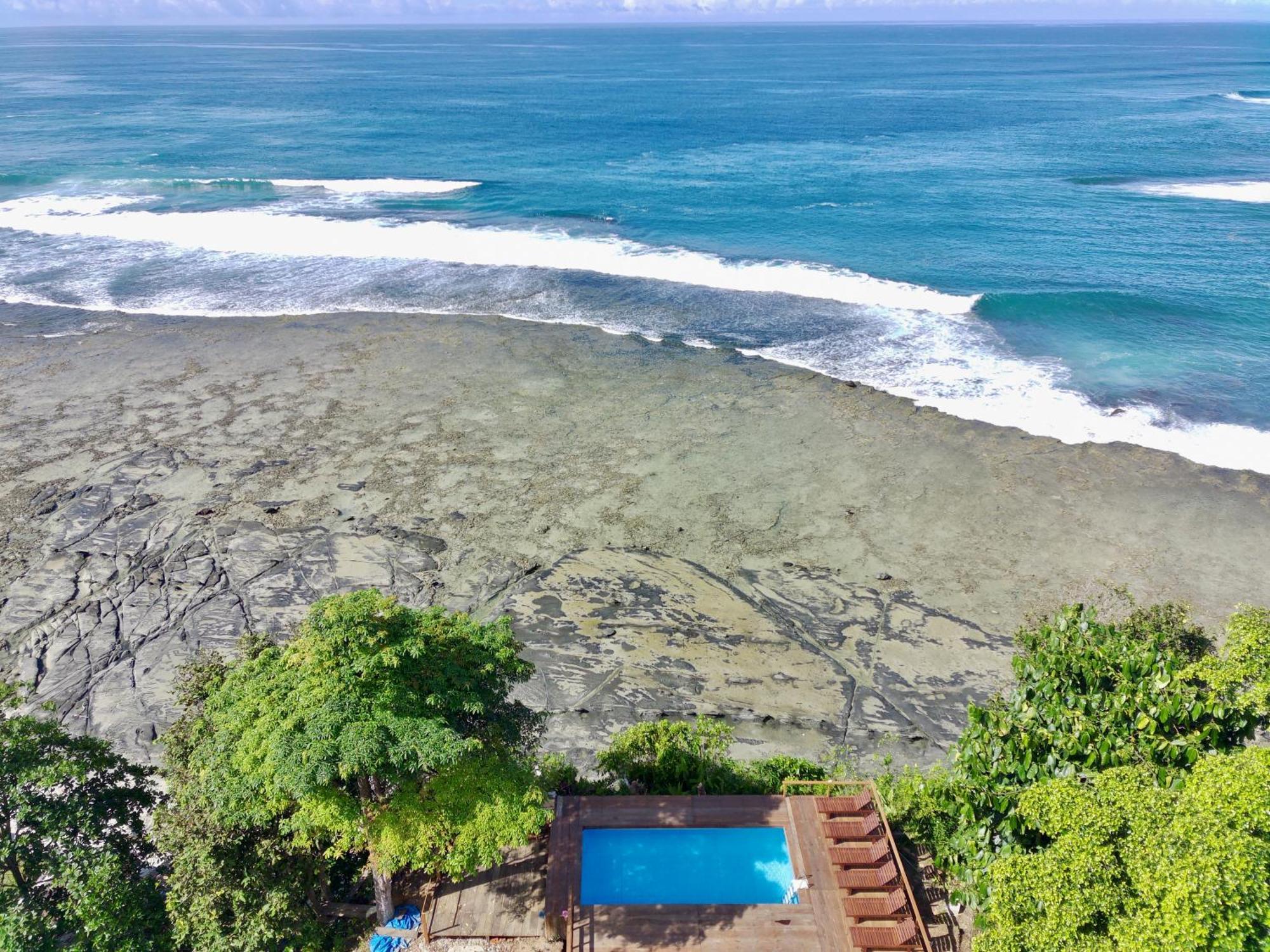 Batu Rundung Surf Resort Naibos Bagian luar foto